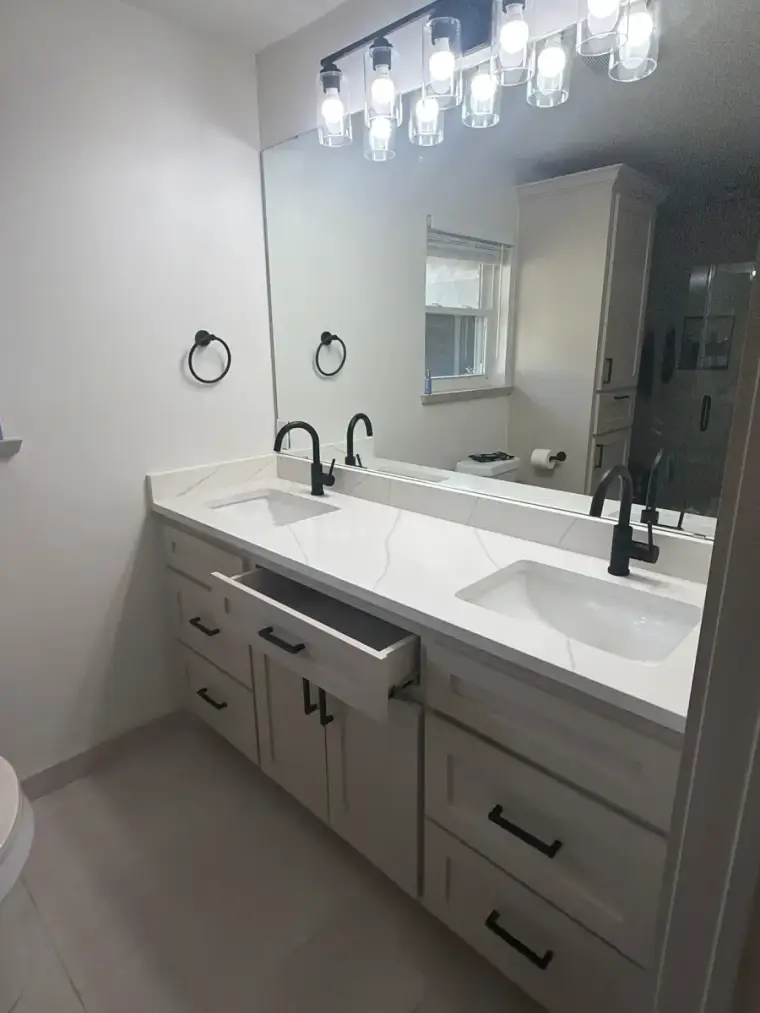 Bathroom remodel by Torres Remodeling — review by Lauren Villarreal